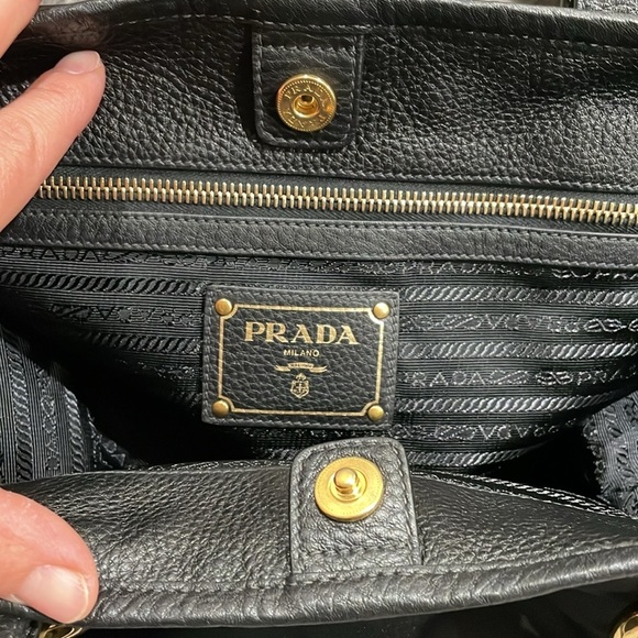 Prada Vitello Daino-Trimmed Tessuto Tote - Picture 10 of 16